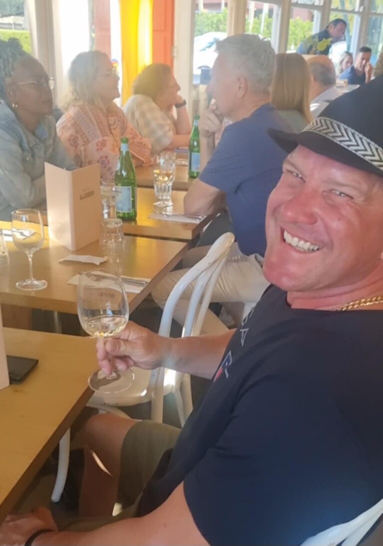 Smiling faces at Sam McCool's Sunday Roast